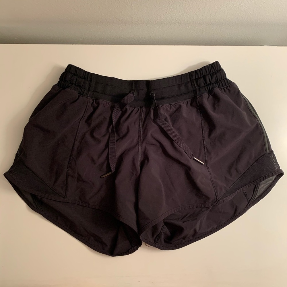 Lululemon Hotty Hot shorts